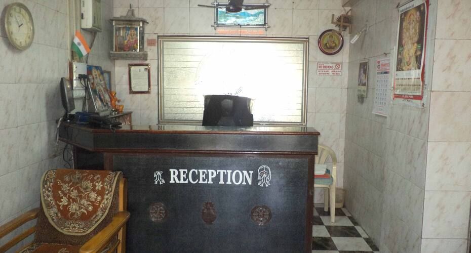 Hotel Mira, Veraval 4